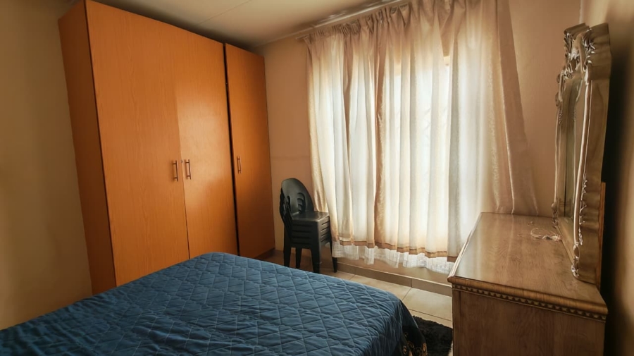 2 Bedroom Property for Sale in Rustenburg Central North West